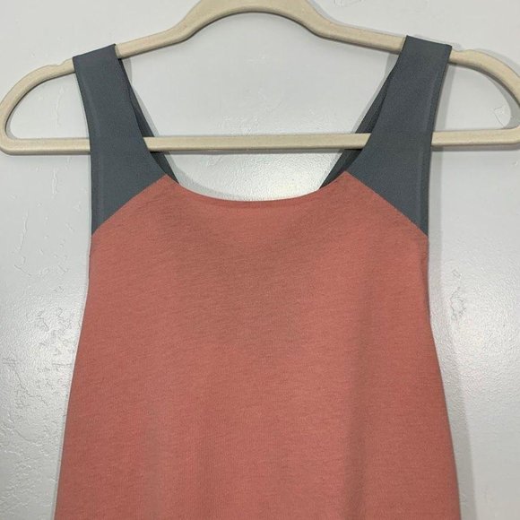 🌷Nike Women’s Dri-Fit Pink Gray Mesh Active Top - Picture 2 of 9